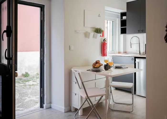 Apartment Typical And Brand New T.m. Flat Lisbon